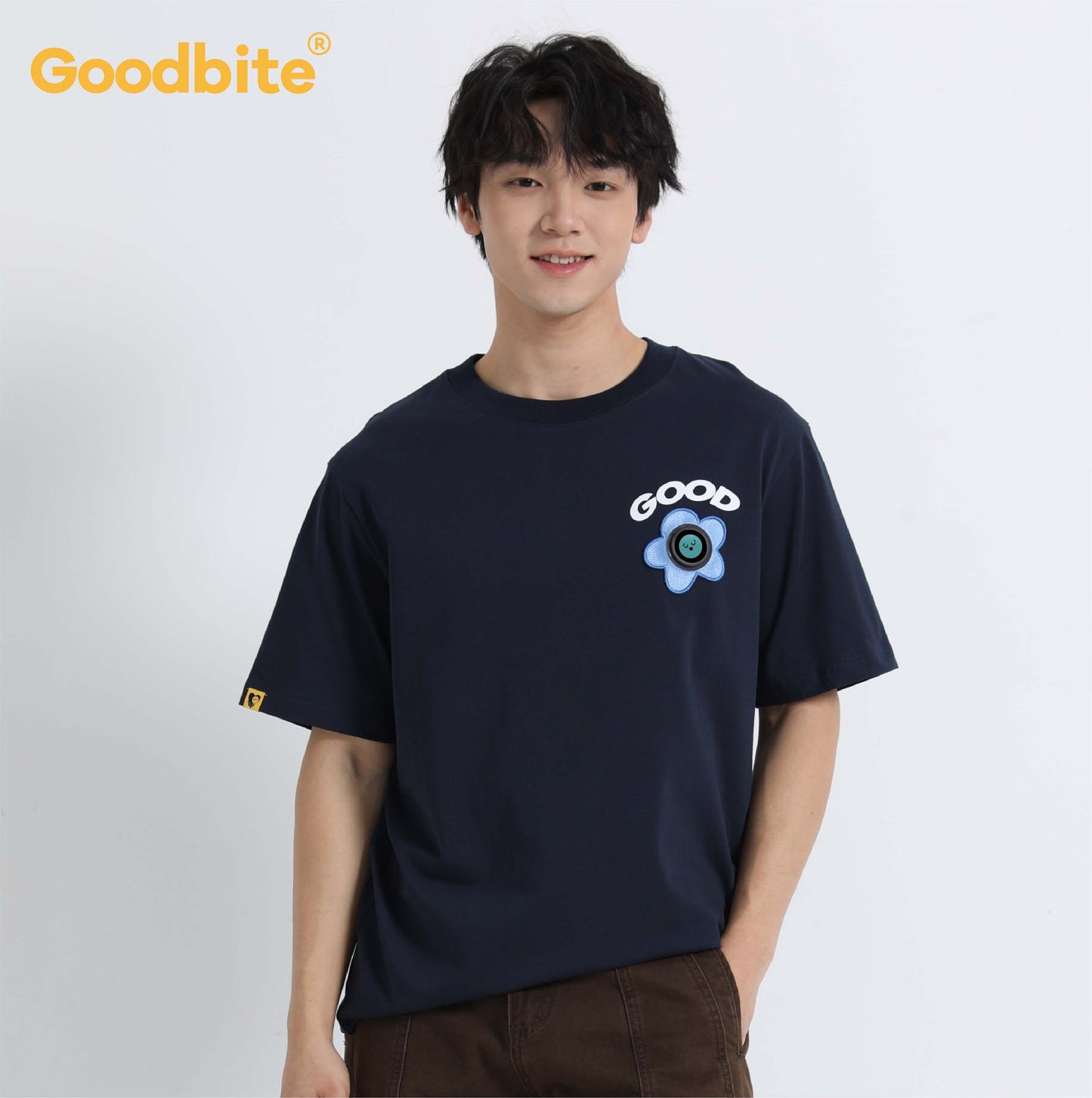 Goodbite Dynamic Floral Emoticons Display T-shirt