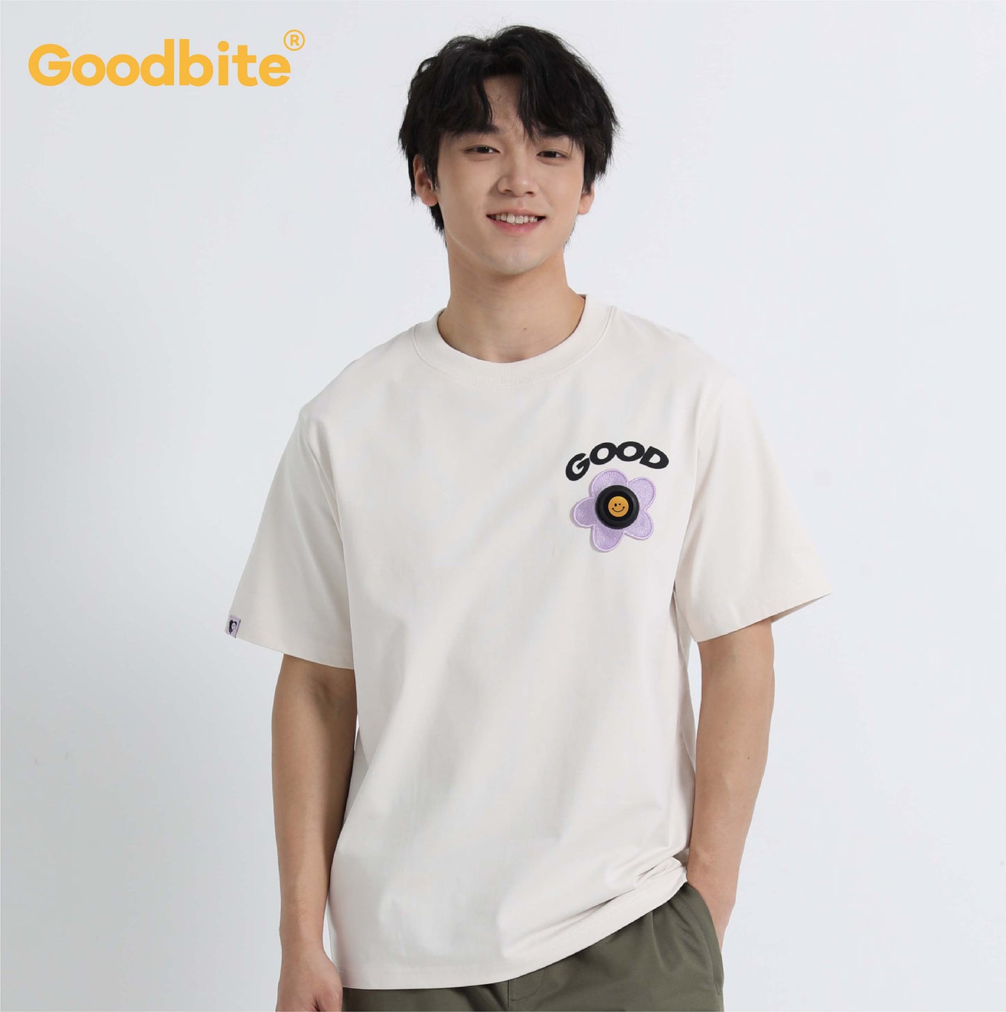 Goodbite Dynamic Floral Emoticons Display T-shirt