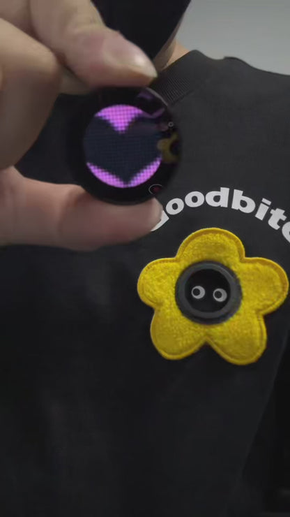 GOODBITE Dynamic Floral Emoticons Display T-shirt